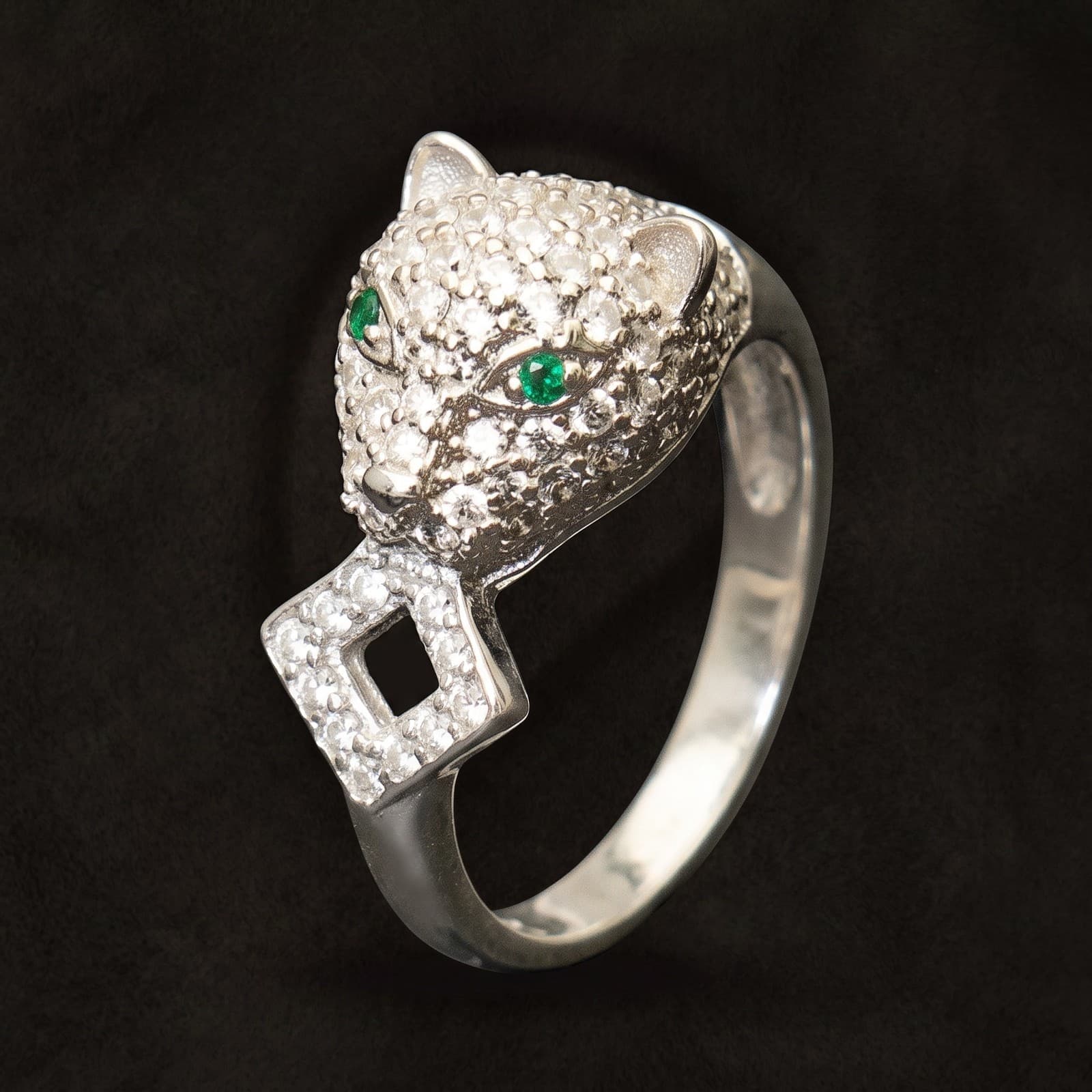 Emerald Panther Ring