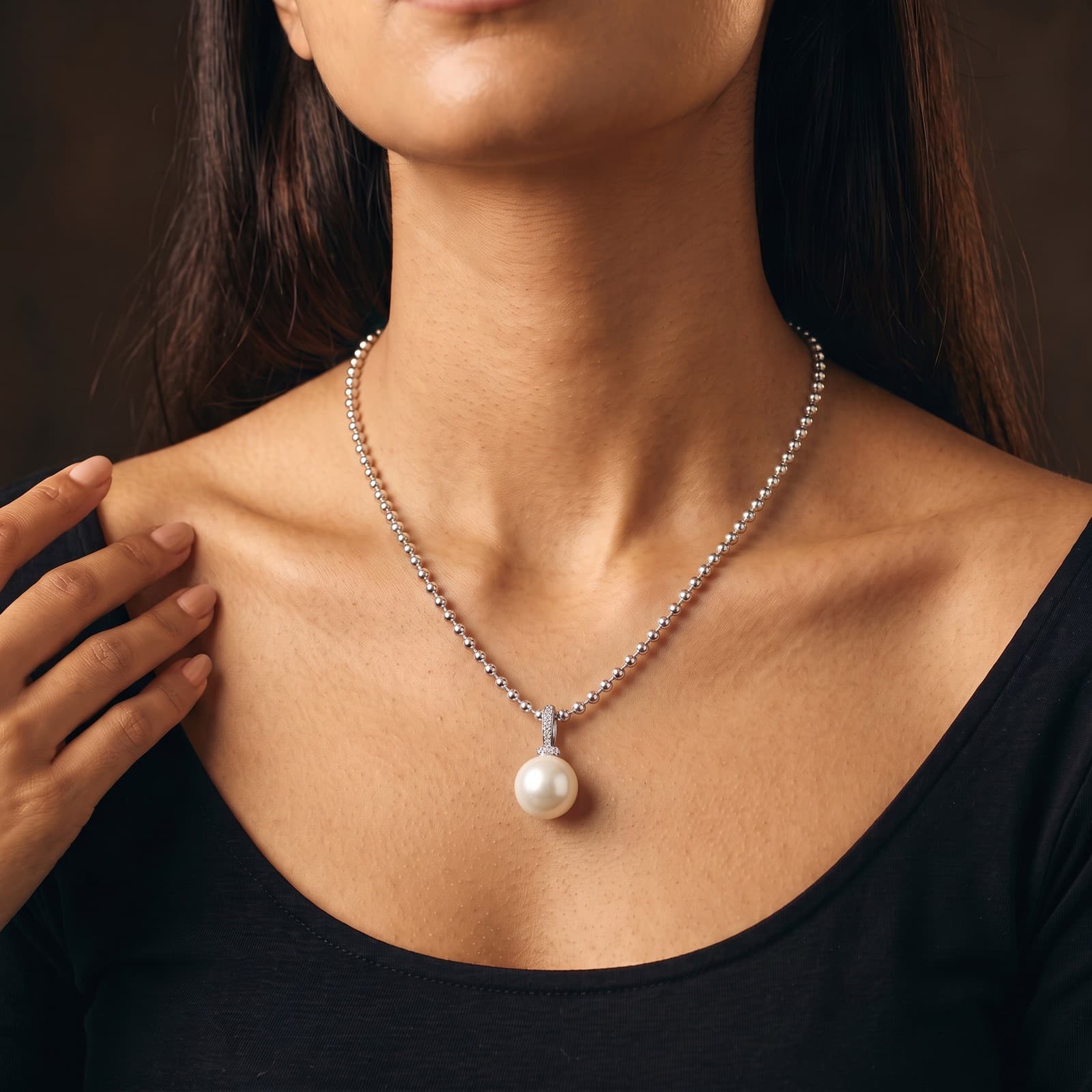 Luna Drop Pearl Chain