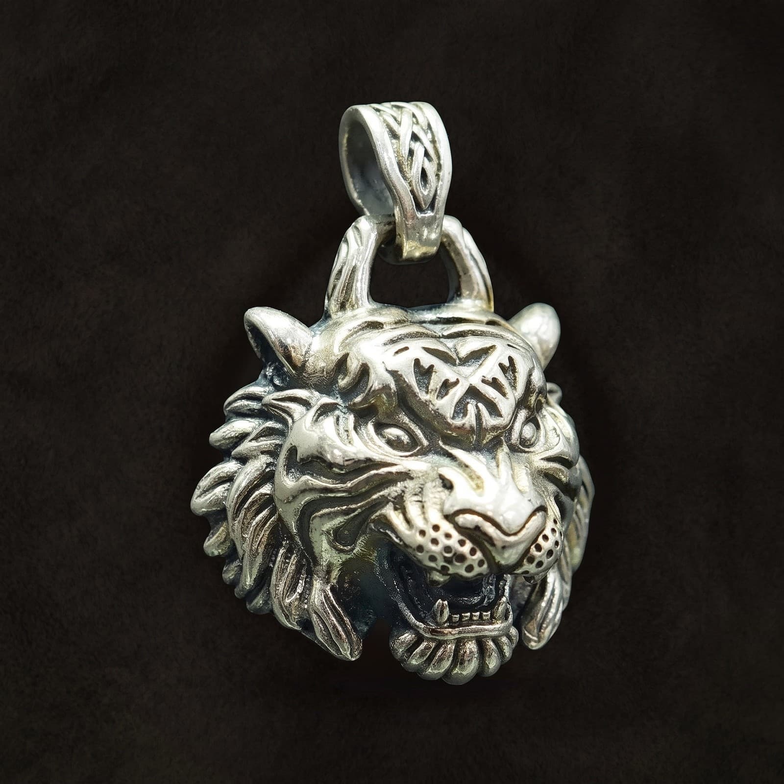Majestic Tiger Pendant